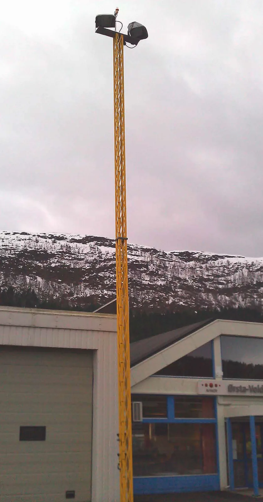 Projektör Direği Sistemleri